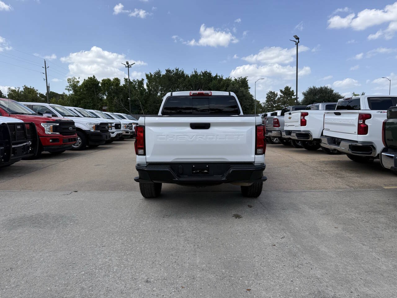 Used 2024 Chevrolet Colorado Trail Boss AWD/4WD image 38