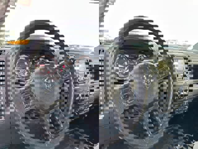 Used 2018 RAM 3500 Tradesman w/ Chrome Appearance Group image 6