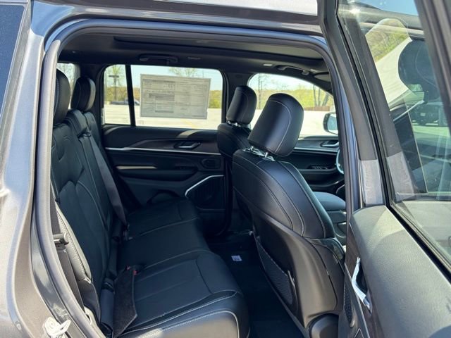 New 2026 Jeep Grand Cherokee Limited AWD/4WD image 34