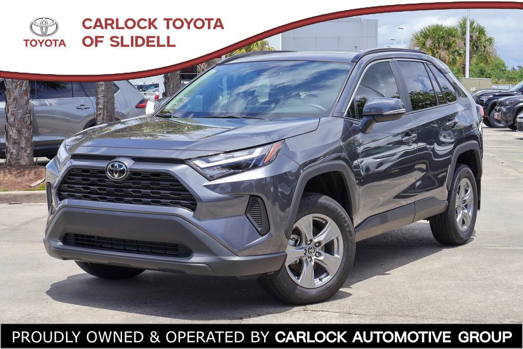 Used 2025 Toyota RAV4 XLE w/ Convenience Package FWD image 1