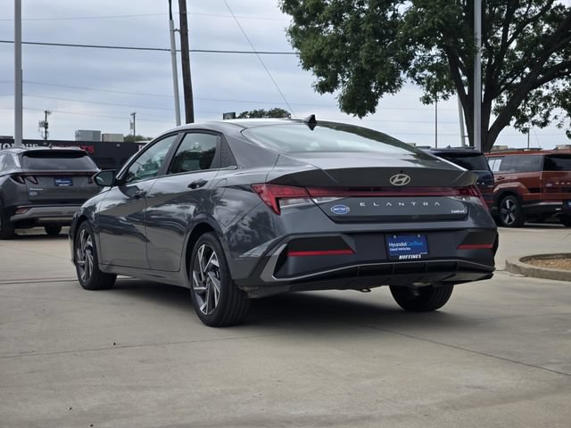 Certified 2026 Hyundai Elantra Limited FWD image 3