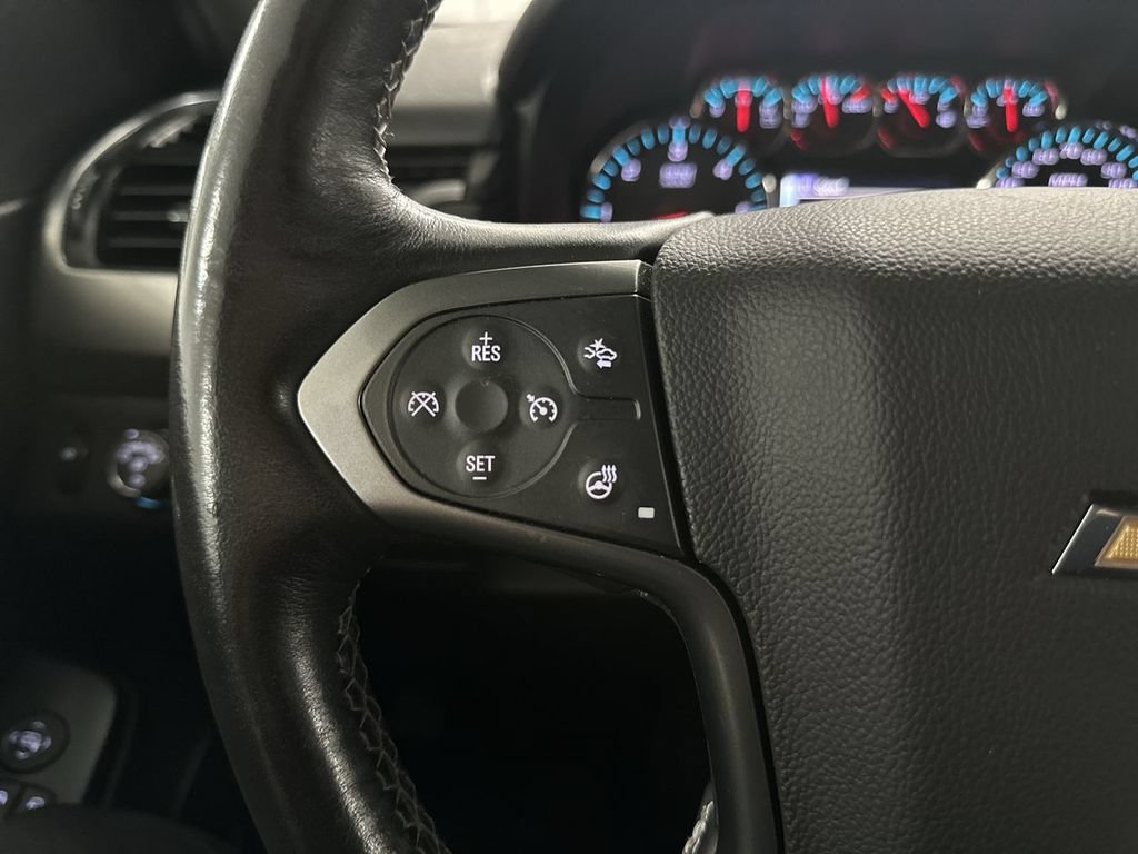 Used 2016 Chevrolet Suburban LT w/ Luxury Package AWD/4WD image 54