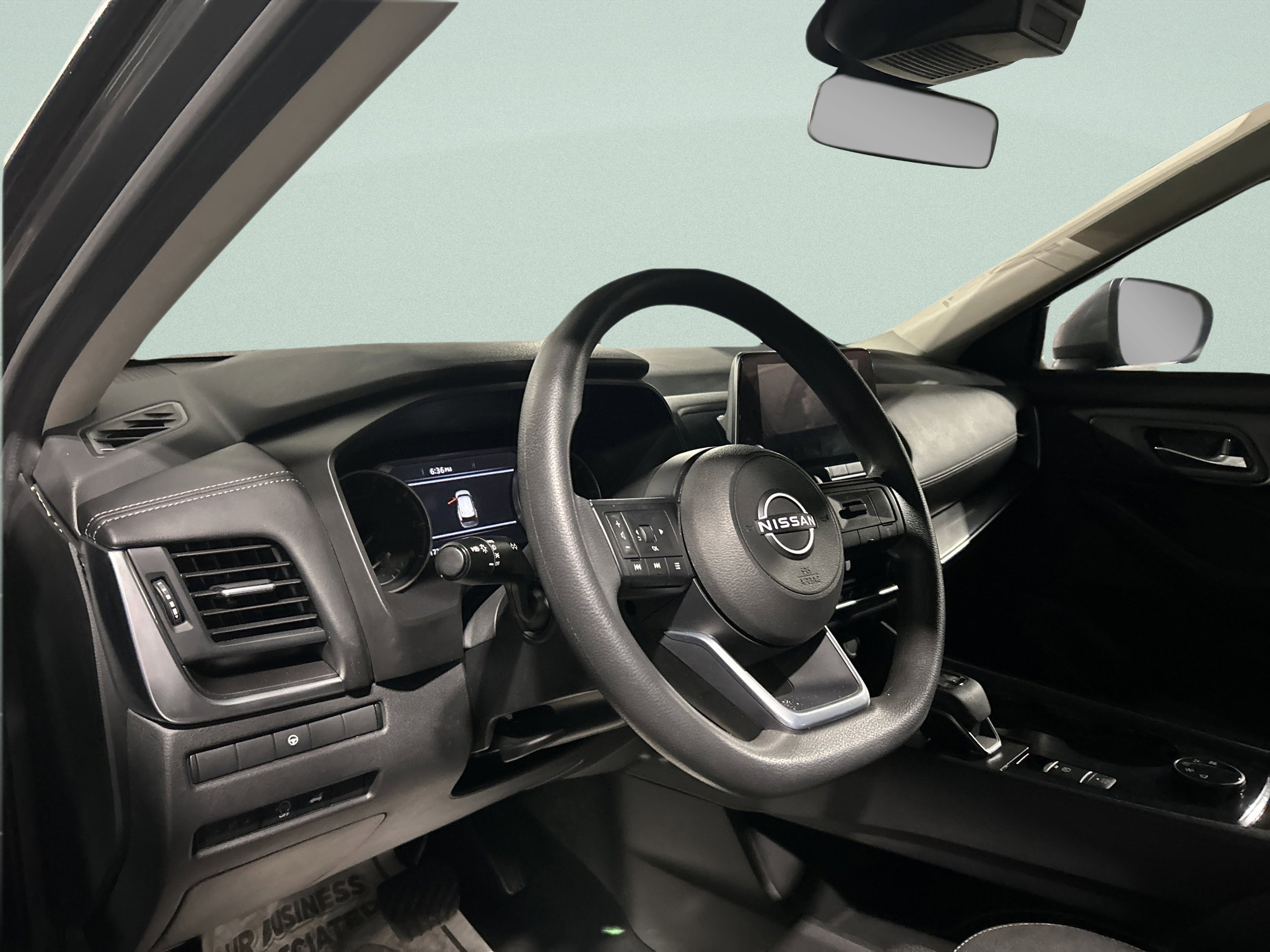 Used 2024 Nissan Rogue SV image 21