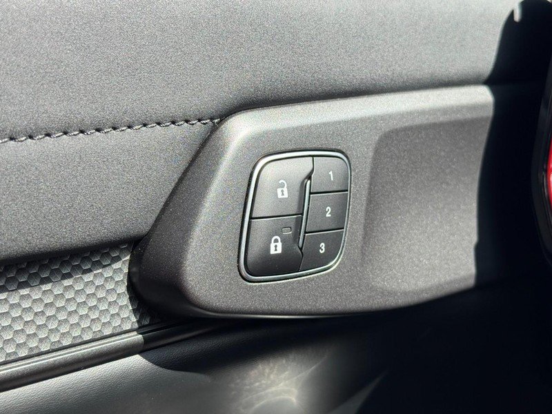 Used 2025 Ford Ranger Raptor AWD/4WD image 16