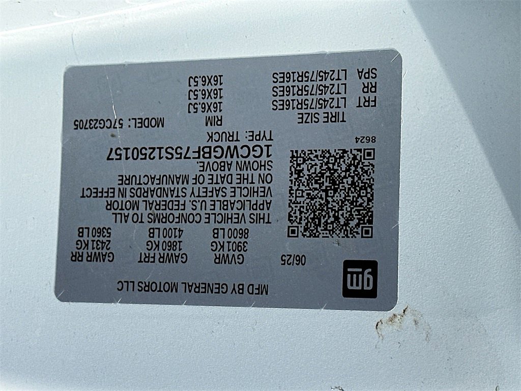 New 2025 Chevrolet Express 2500 Extended w/ Driver Convenience Package image 17