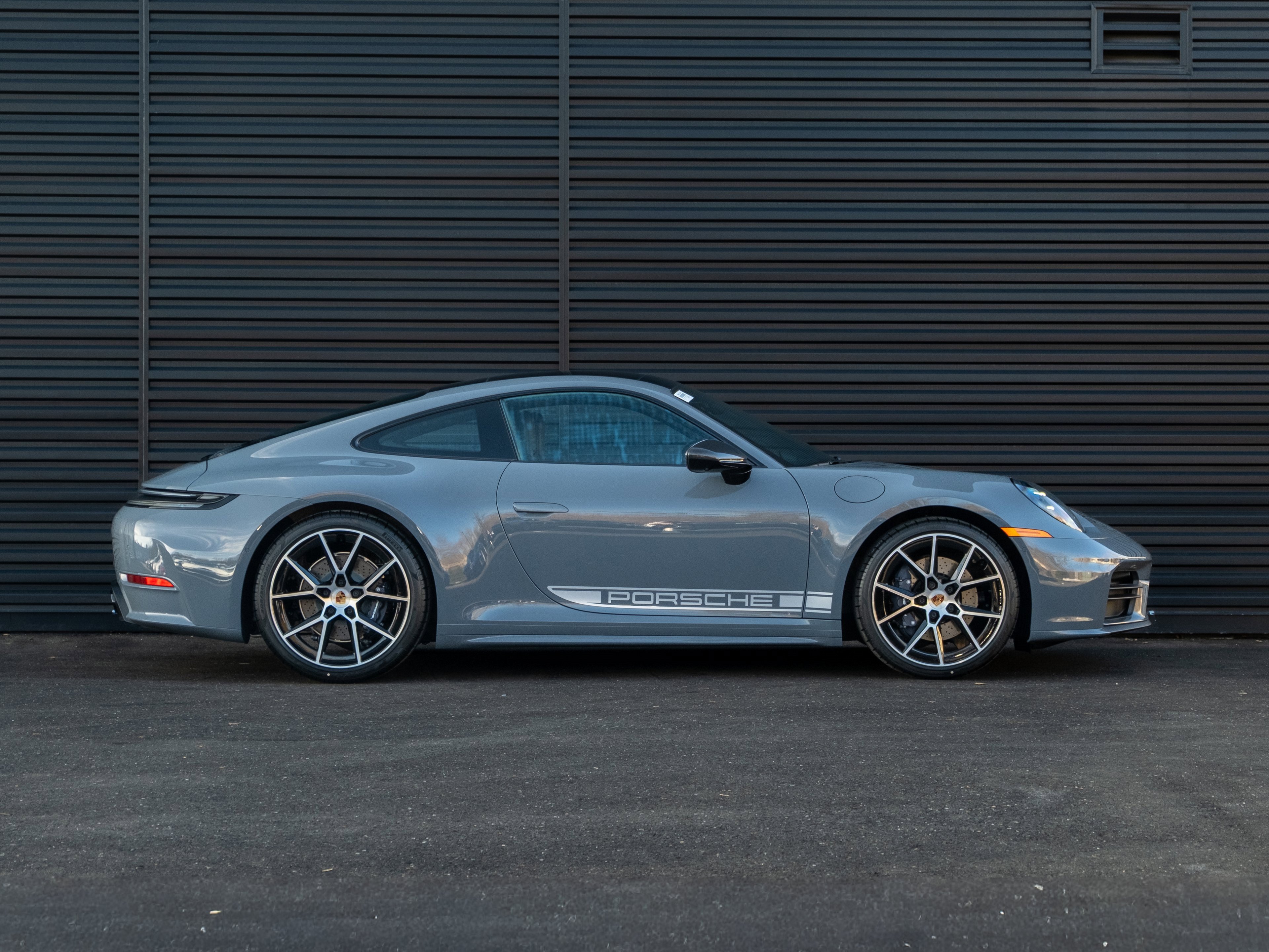 New 2026 Porsche 911 Carrera image 9