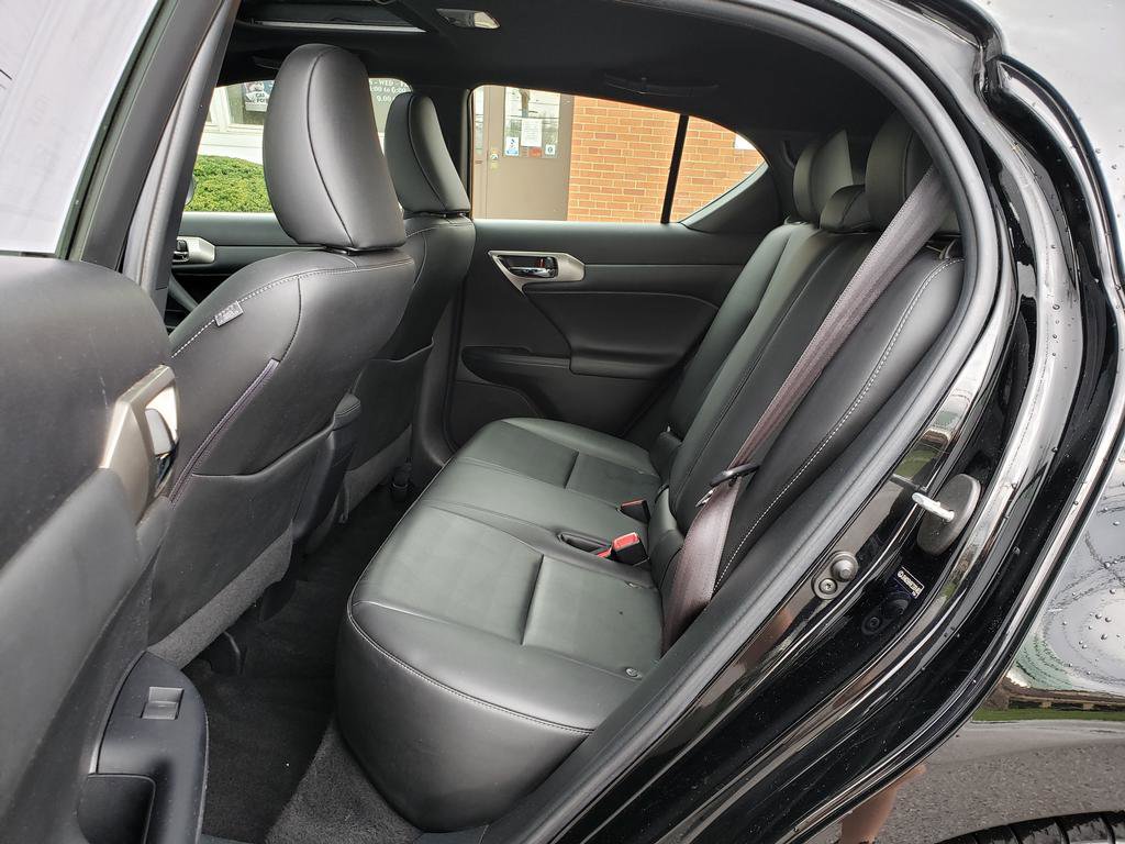 Used 2014 Lexus CT 200h w/ F Sport w/Nuluxe Interior image 12