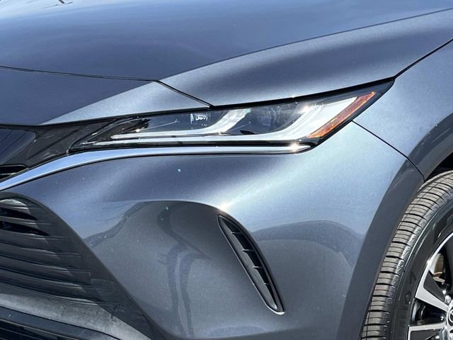 Used 2024 Toyota Venza LE image 9