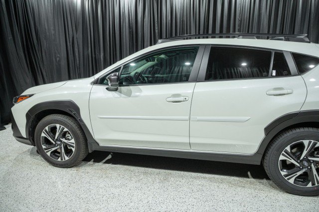Used 2024 Subaru Crosstrek 2.0i Premium AWD/4WD image 5