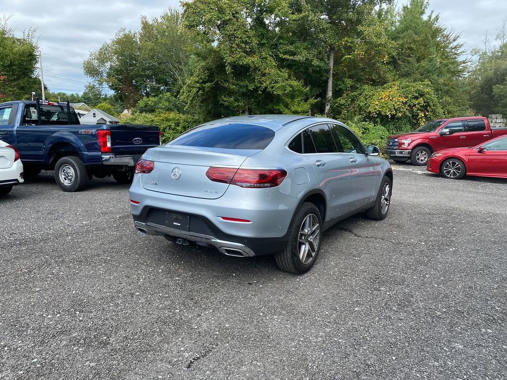Used 2023 Mercedes-Benz GLC 300 4MATIC Coupe image 5