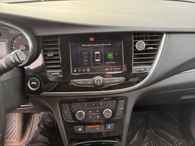 Used 2022 Buick Encore Preferred AWD/4WD image 7