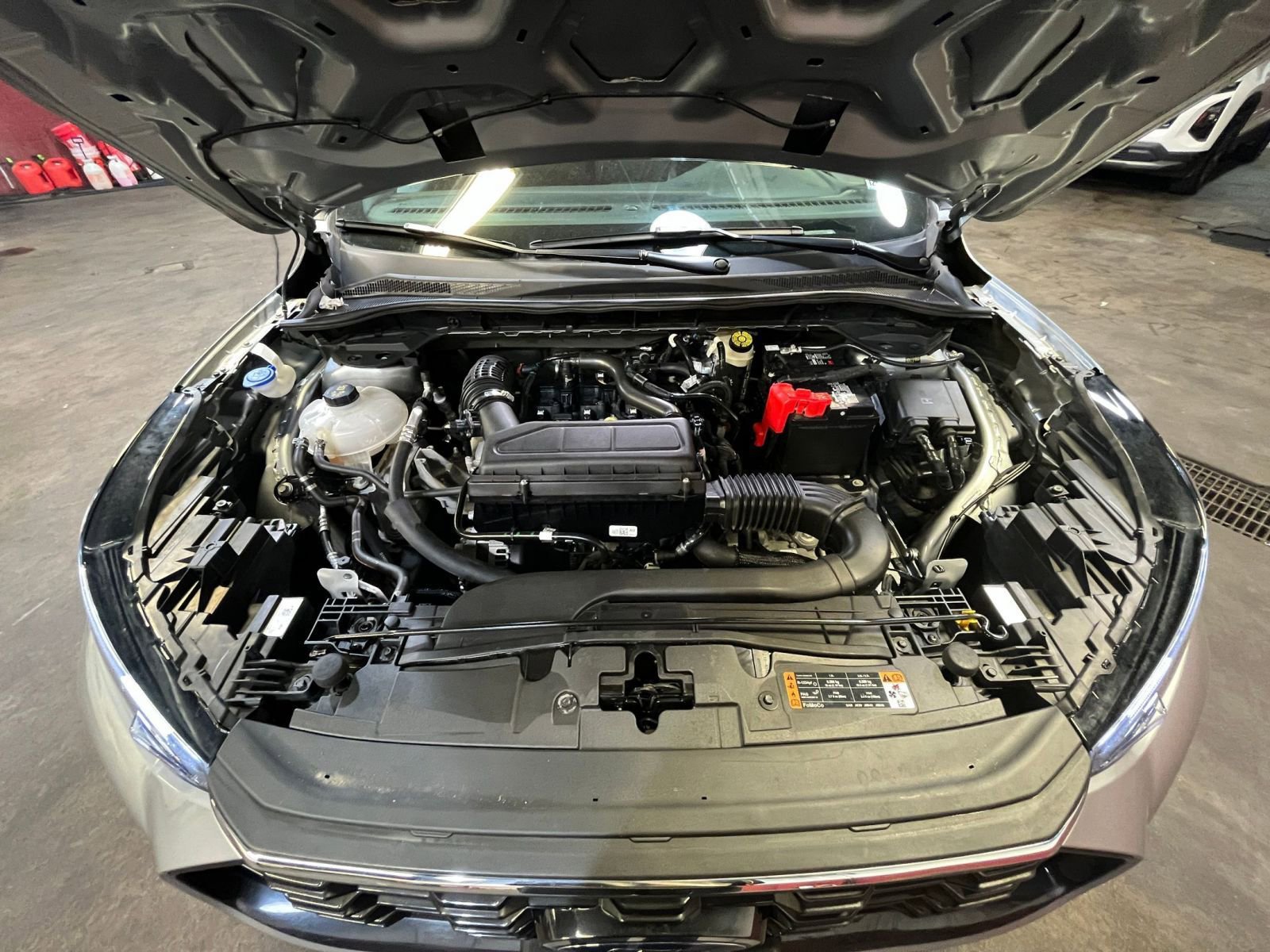 Used 2024 Ford Escape ST-Line image 32