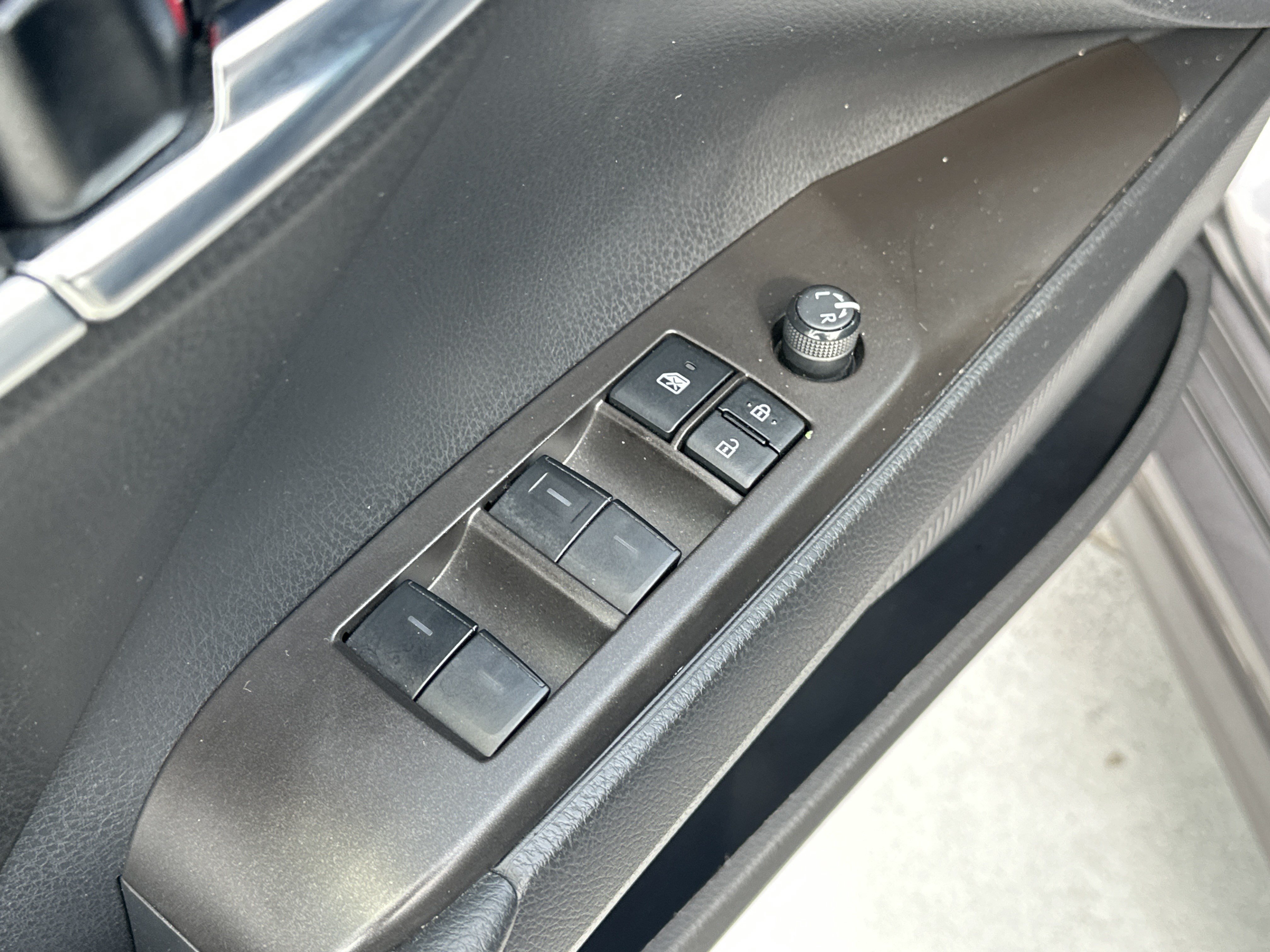 Certified 2023 Toyota Camry SE FWD image 15