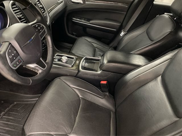 Used 2017 Chrysler 300 C AWD/4WD image 10