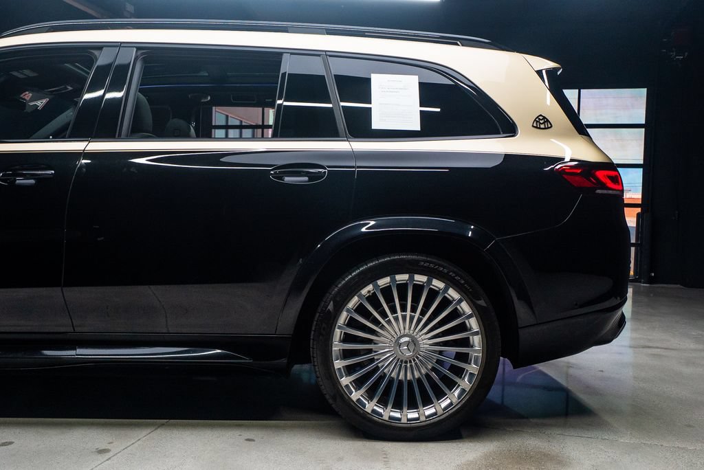 Used 2023 Mercedes-Benz Maybach GLS 600 4MATIC image 28