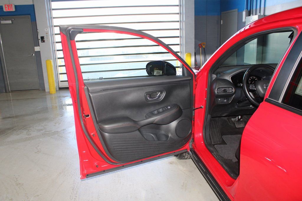 Used 2025 Honda HR-V Sport image 7