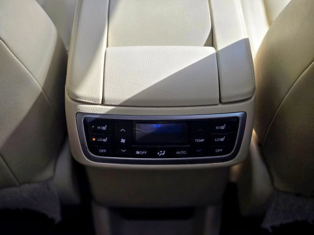 Used 2017 Toyota Highlander Limited Platinum AWD/4WD image 33
