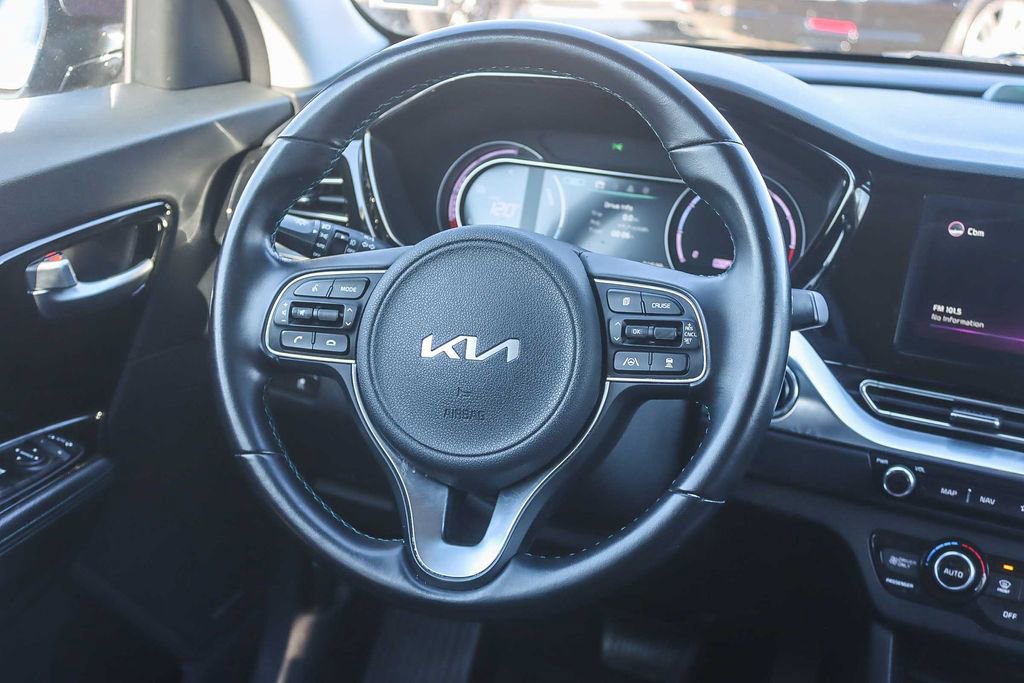 Used 2022 Kia Niro EX Premium image 23