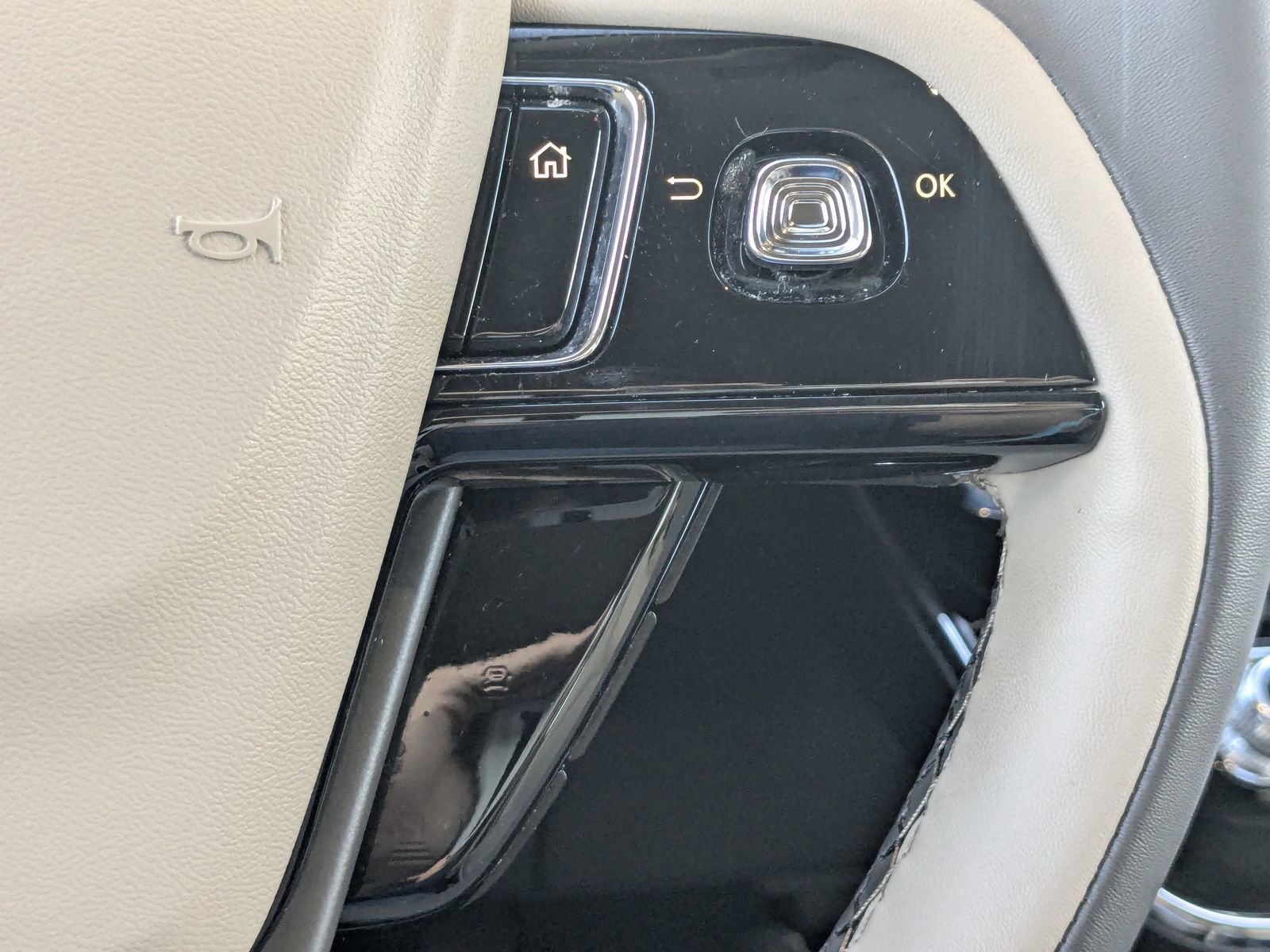 Certified 2024 Lincoln Corsair FWD w/ Equipment Group 101A image 31