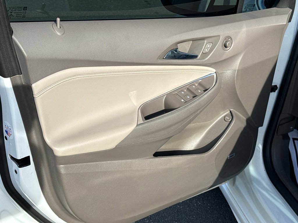 Used 2017 Chevrolet Cruze Premier image 9