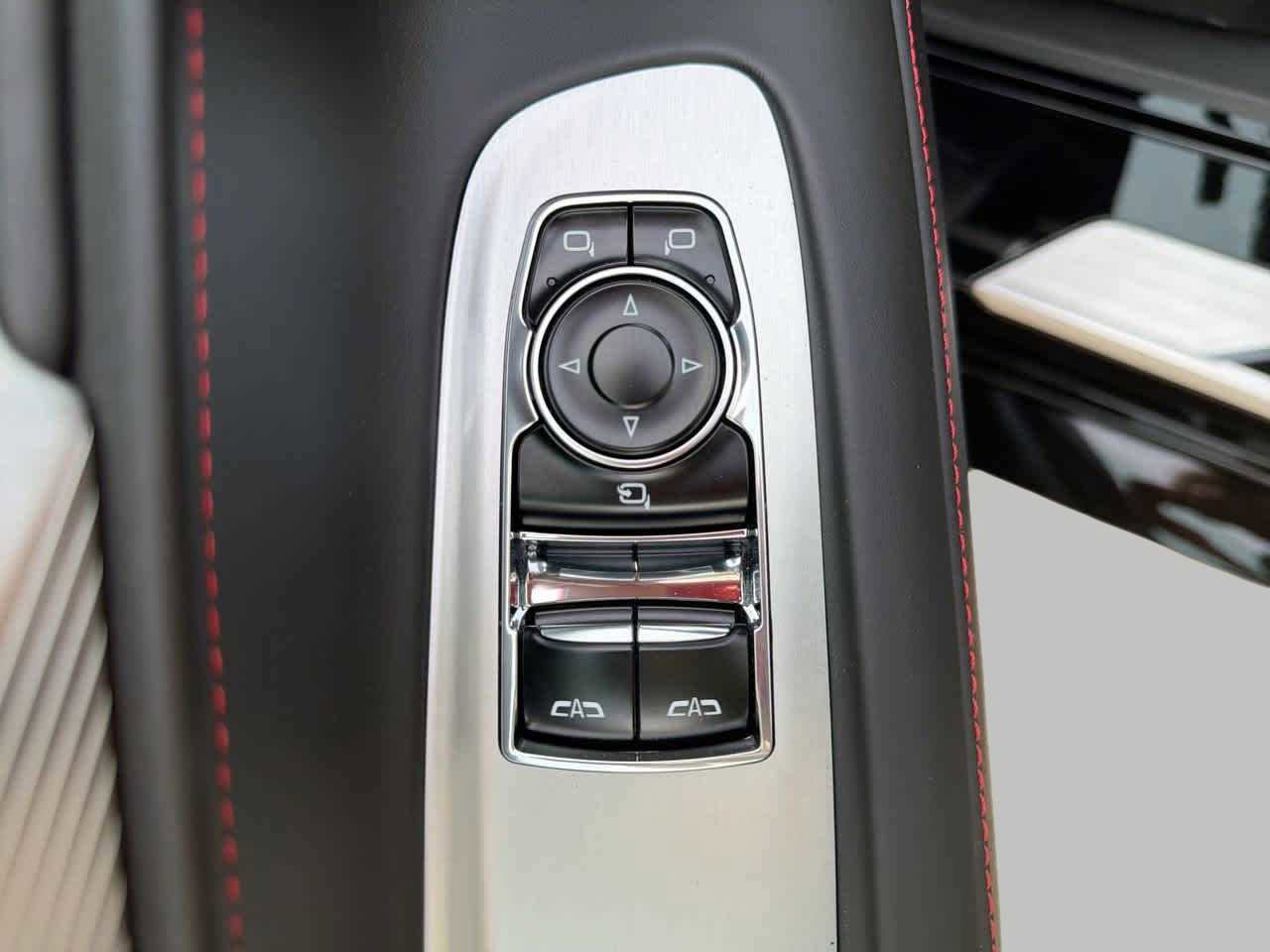 Used 2024 Chevrolet Corvette Stingray Premium Cpe w/ Z51 Performance Package image 8