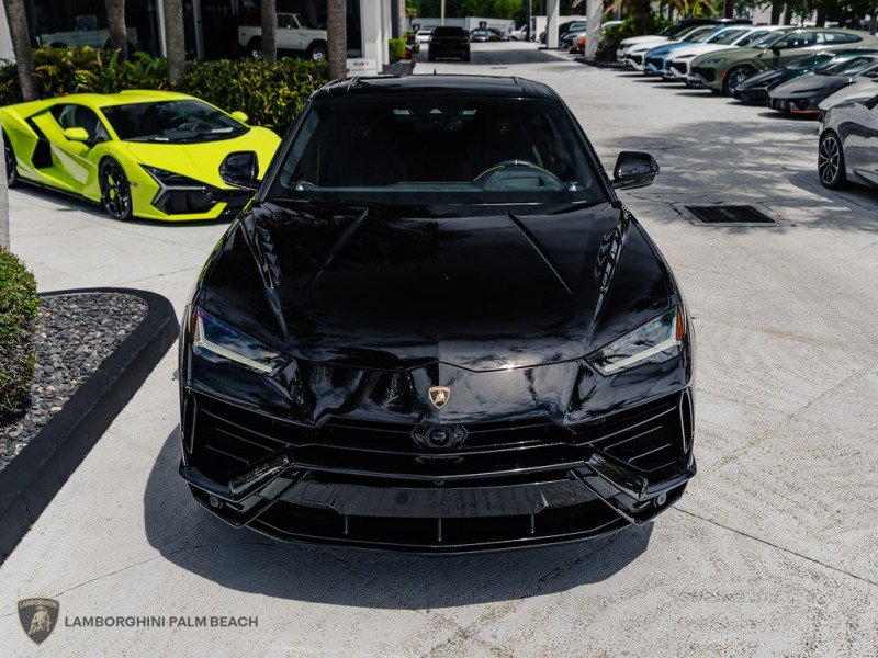 Used 2024 Lamborghini Urus S image 9