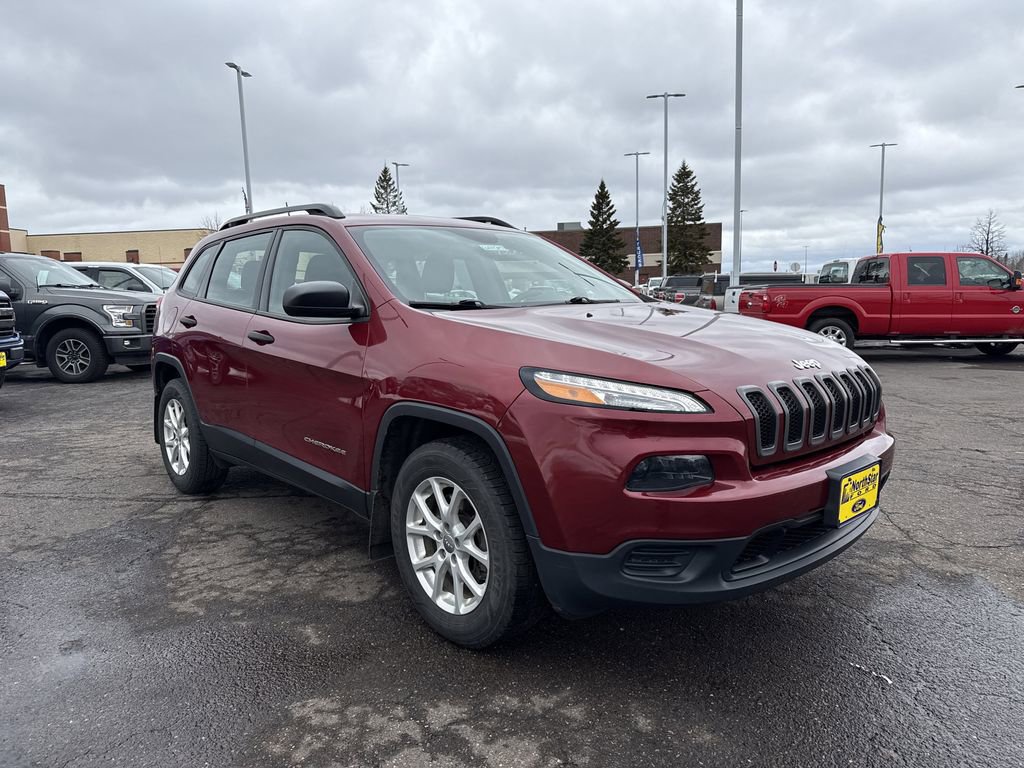 Used 2016 Jeep Cherokee Sport w/ Cold Weather Group AWD/4WD image 4