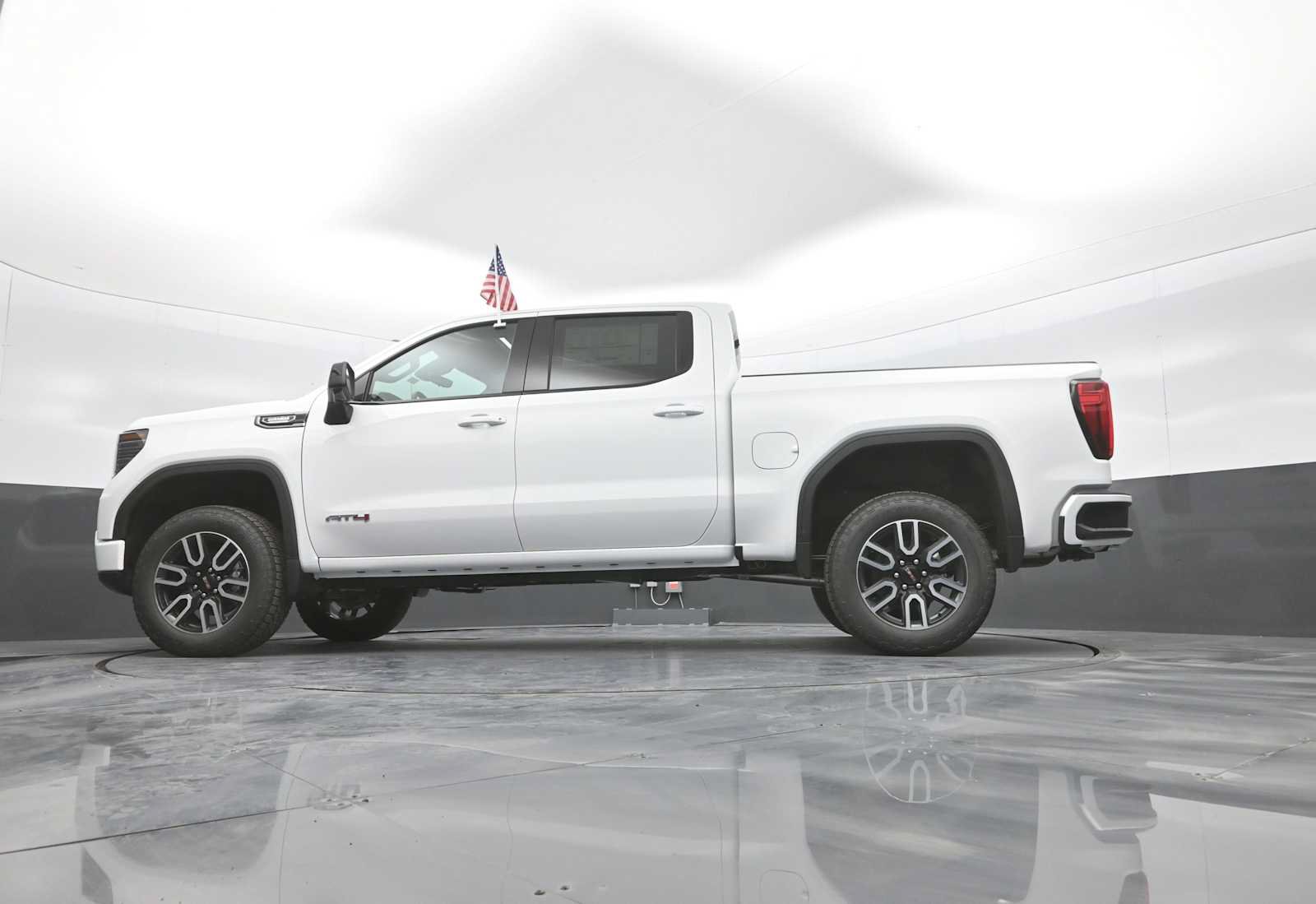 New 2026 GMC Sierra 1500 AT4 w/ AT4 Premium Package AWD/4WD image 38