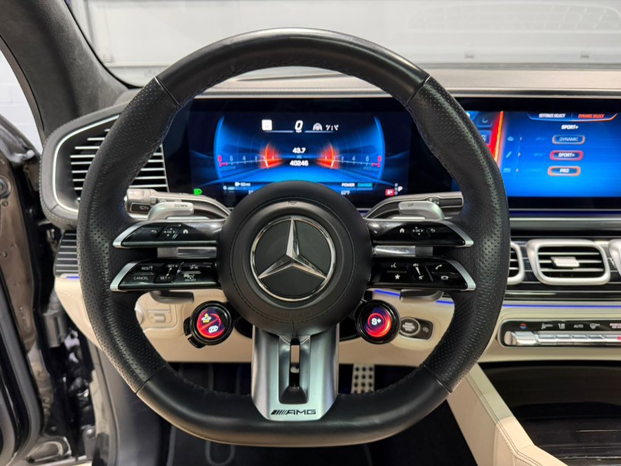 Used 2024 Mercedes-Benz GLS 63 AMG 4MATIC image 18