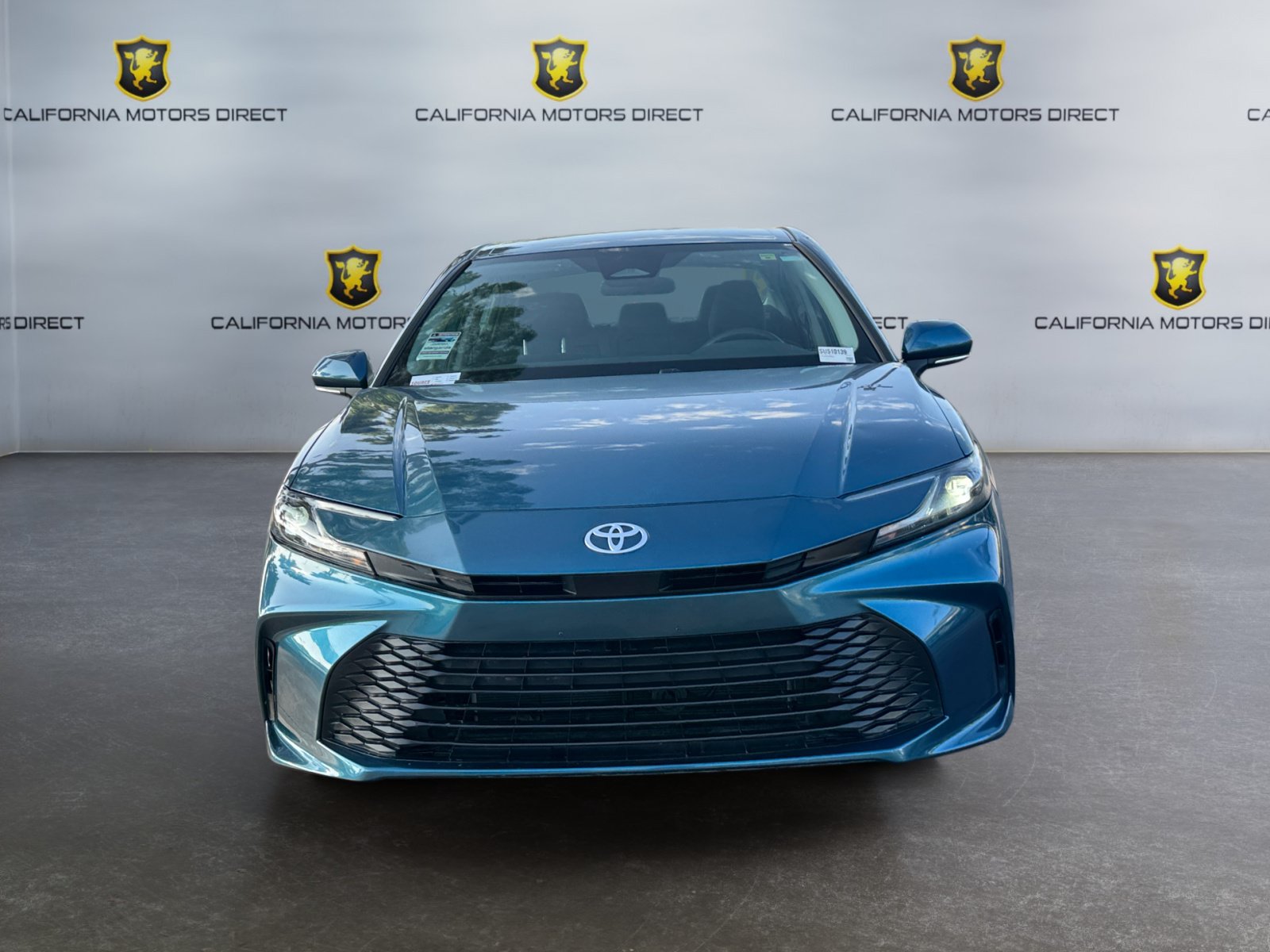Used 2025 Toyota Camry LE FWD image 8