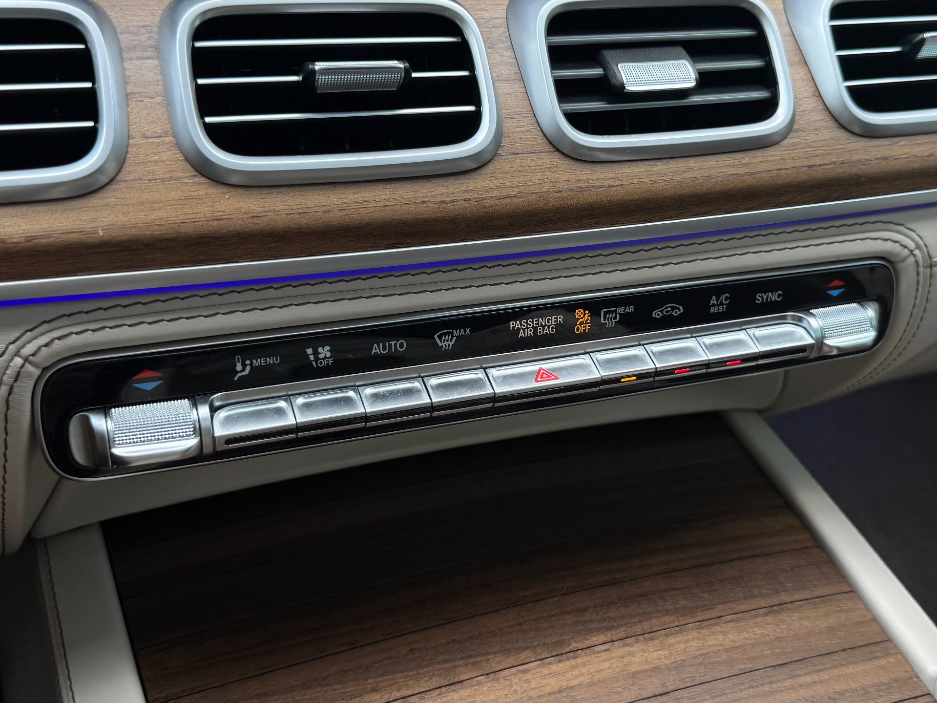 Used 2023 Mercedes-Benz Maybach GLS 600 4MATIC image 86