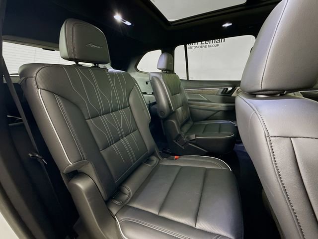 Used 2025 Buick Enclave Avenir w/ Super Cruise Package image 32