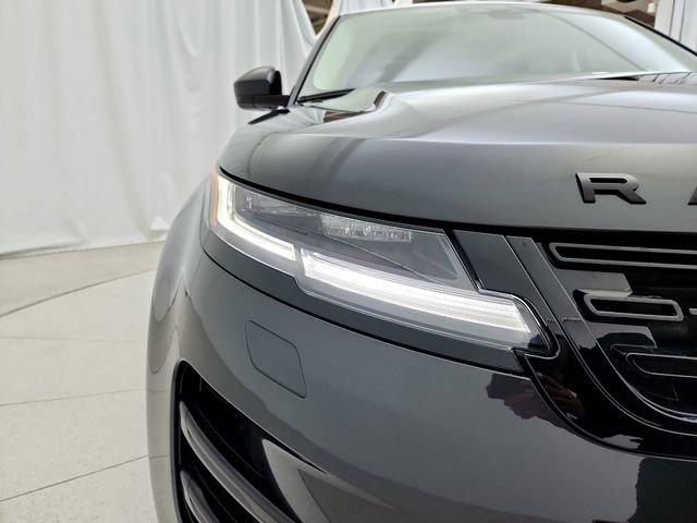 New 2025 Land Rover Range Rover Evoque Dynamic SE image 31