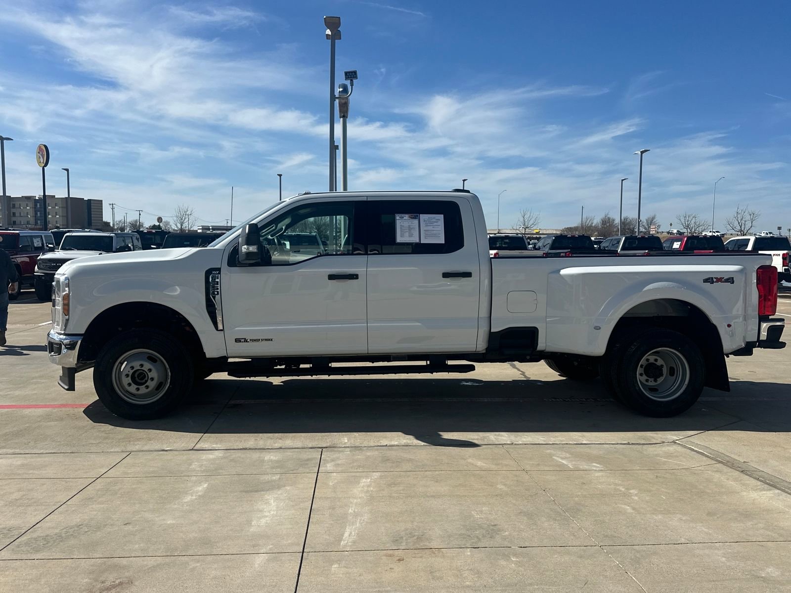 Used 2025 Ford F350 XLT image 2