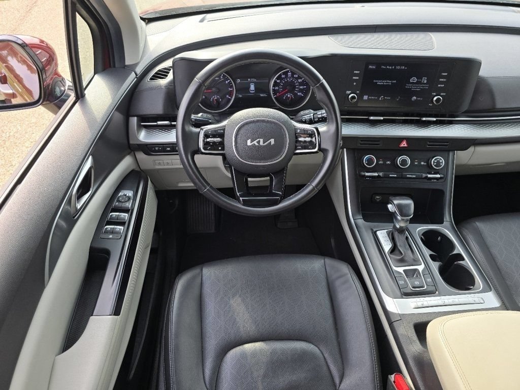 Used 2022 Kia Carnival LX FWD image 27