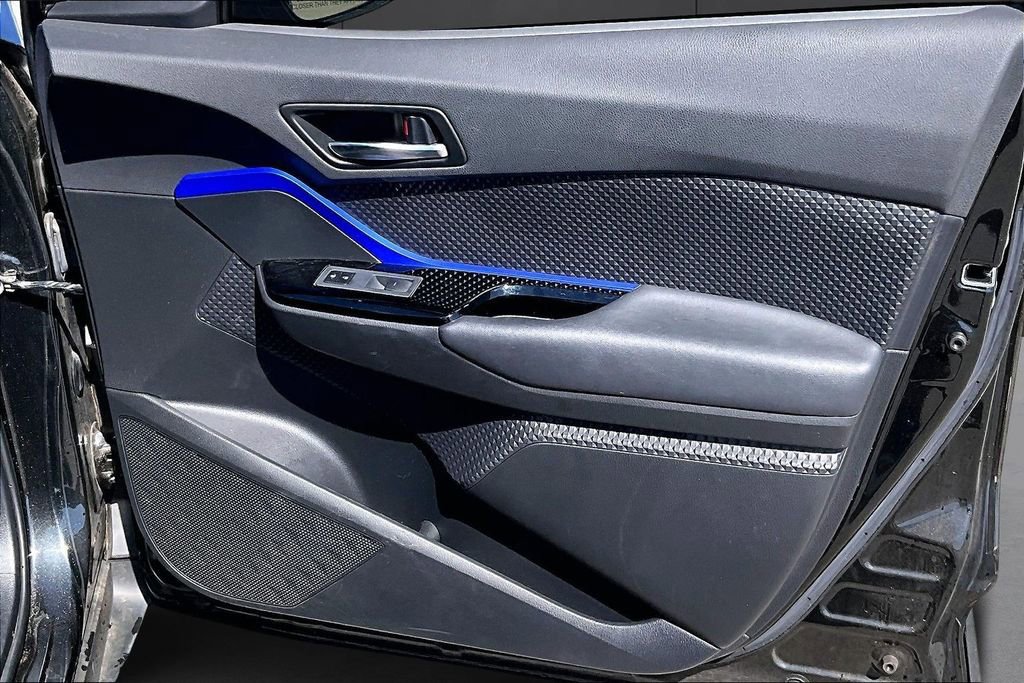 Used 2021 Toyota C-HR XLE image 16