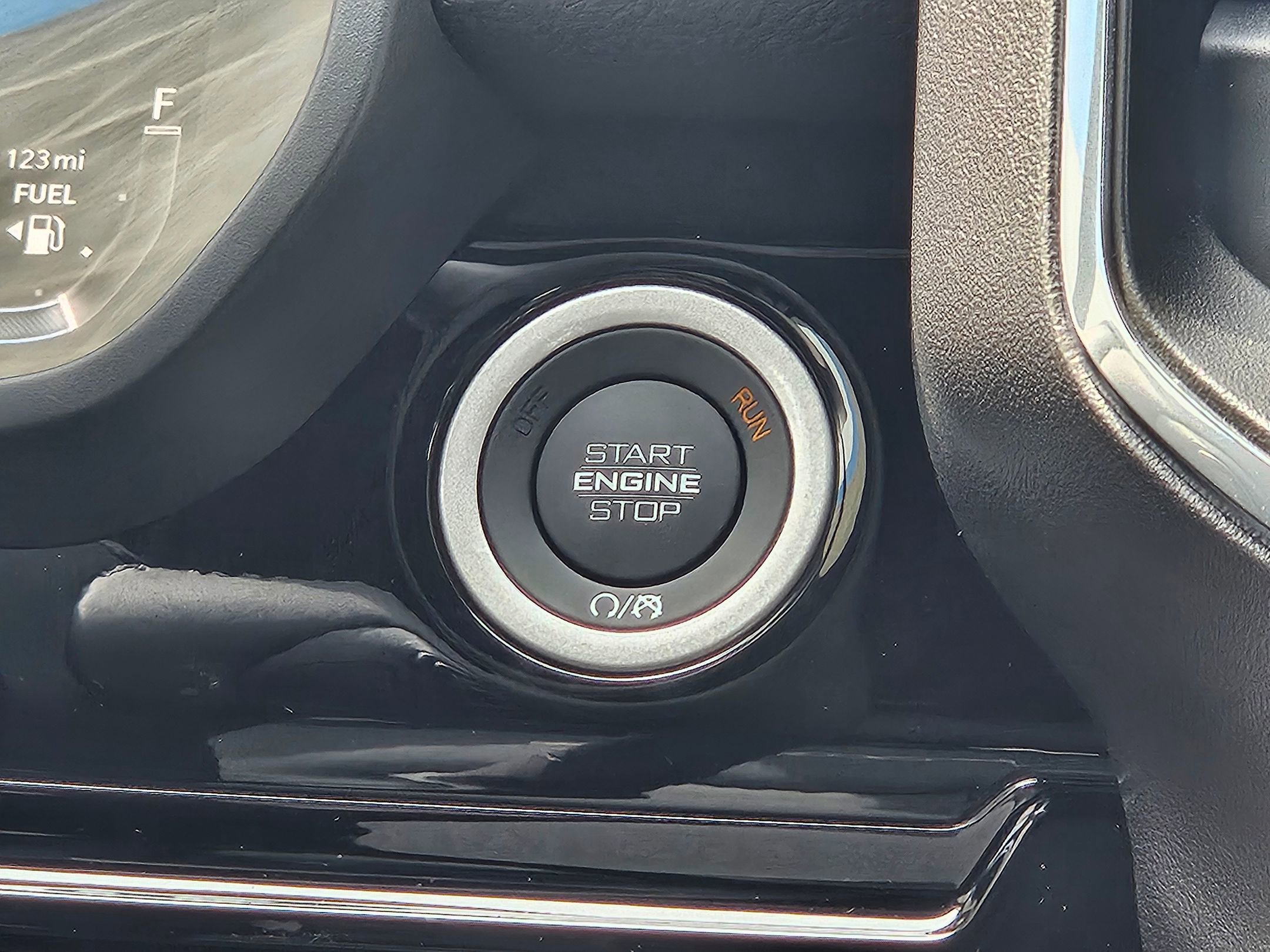 New 2026 RAM 1500 Laramie w/ Night Edition image 12