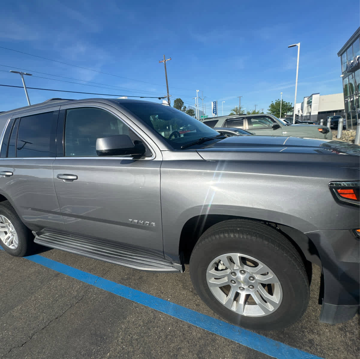 Used 2018 Chevrolet Tahoe LT image 15