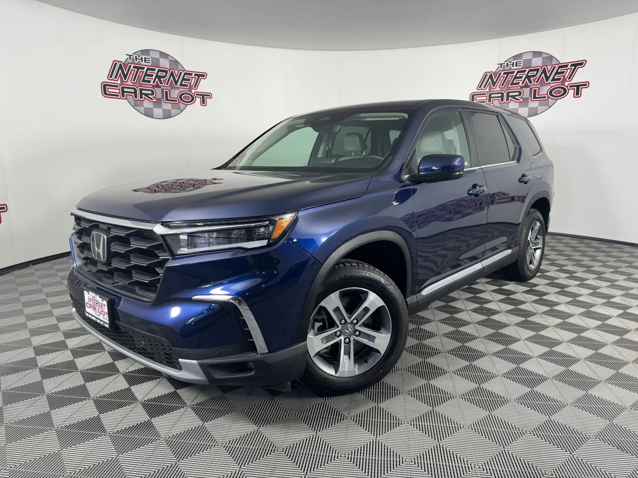 Used 2025 Honda Pilot EX-L image 1