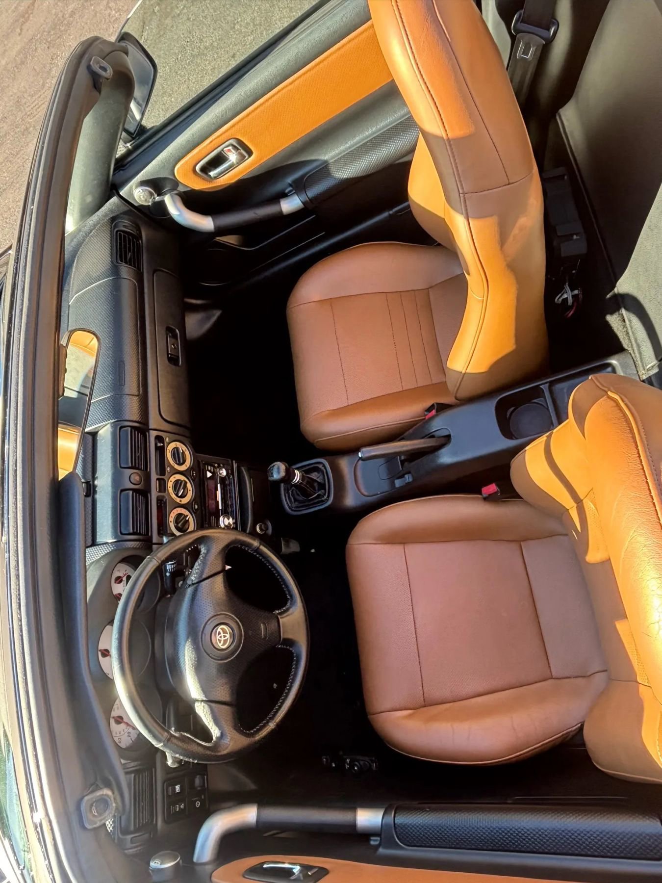 Used 2002 Toyota MR2 image 24