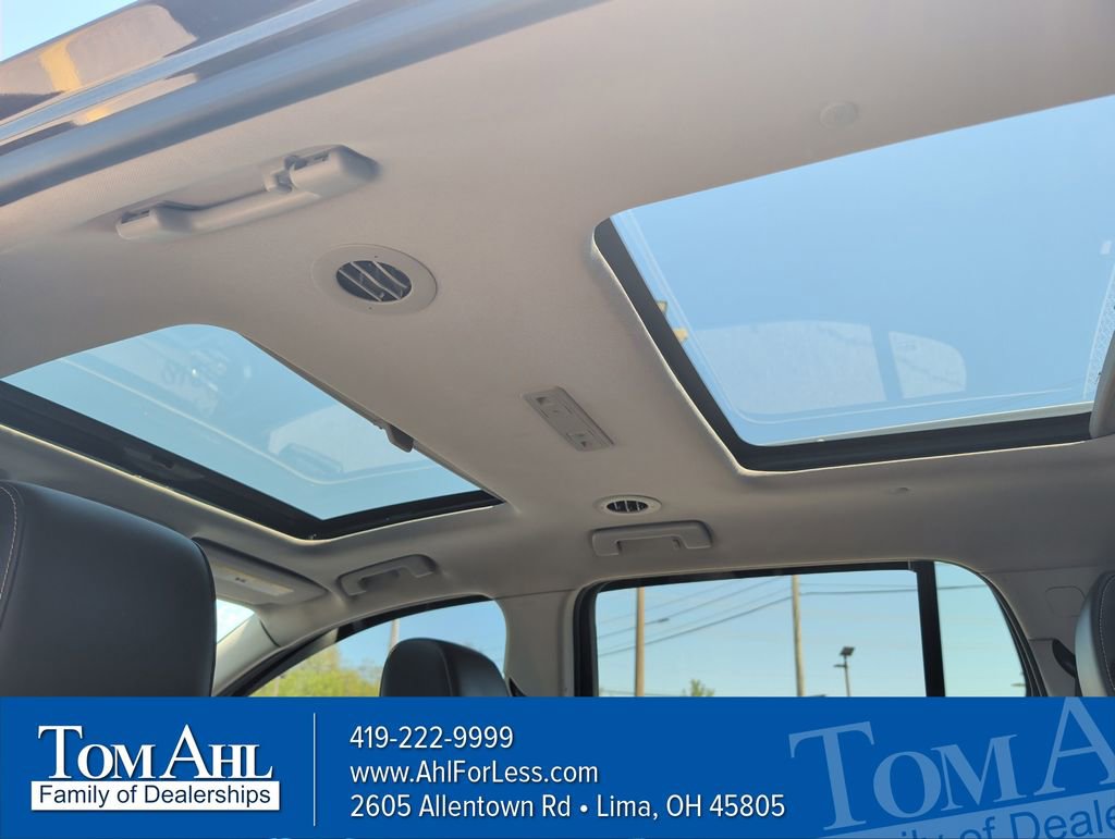 Used 2018 GMC Acadia SLT w/ LPO, Floor Liner Package FWD image 1