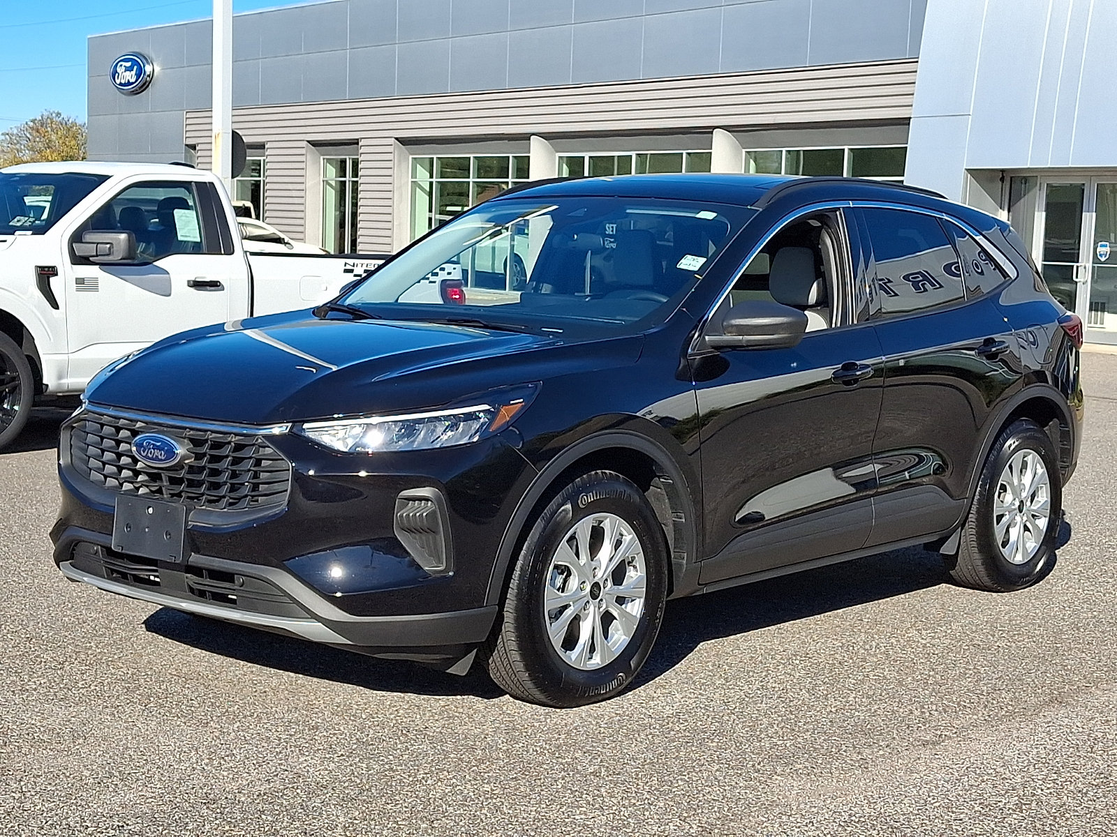 Certified 2023 Ford Escape Active w/ Tech Pack #1 AWD/4WD image 5