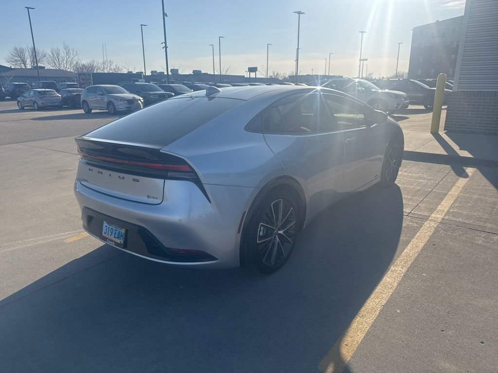 Used 2024 Toyota Prius XLE image 3