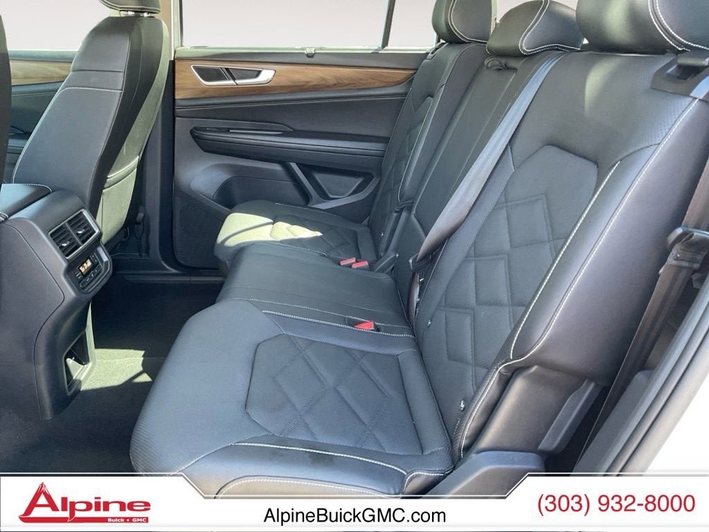 Used 2025 Volkswagen Atlas SE FWD image 13