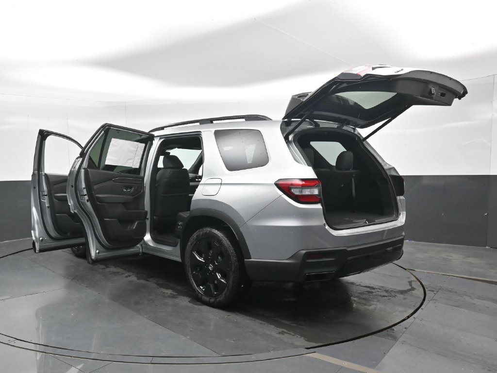 New 2026 Honda Pilot Black Edition image 43