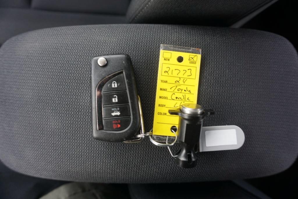 Certified 2024 Toyota Corolla LE FWD image 31