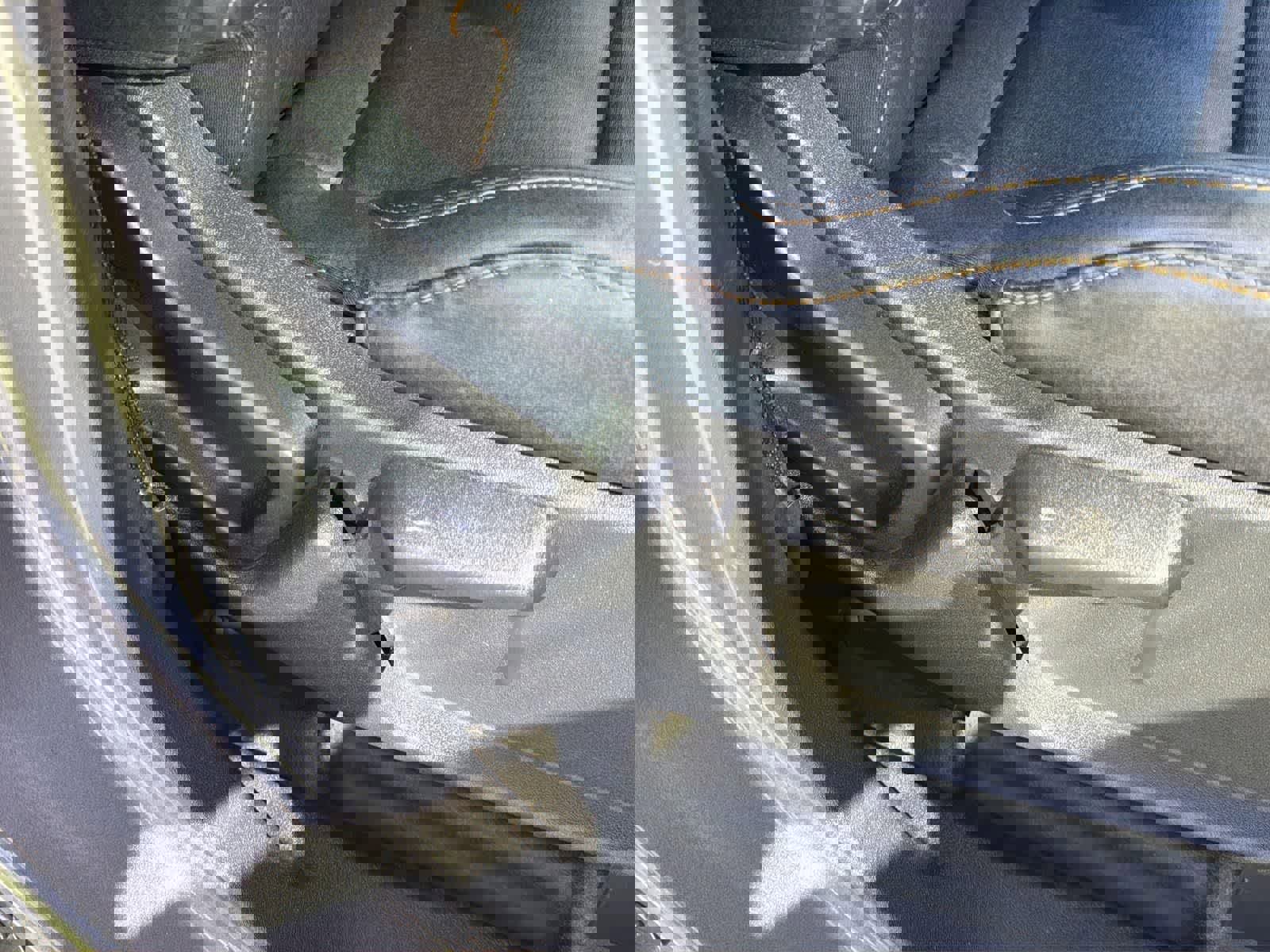 Used 2023 Ford Bronco Badlands image 32