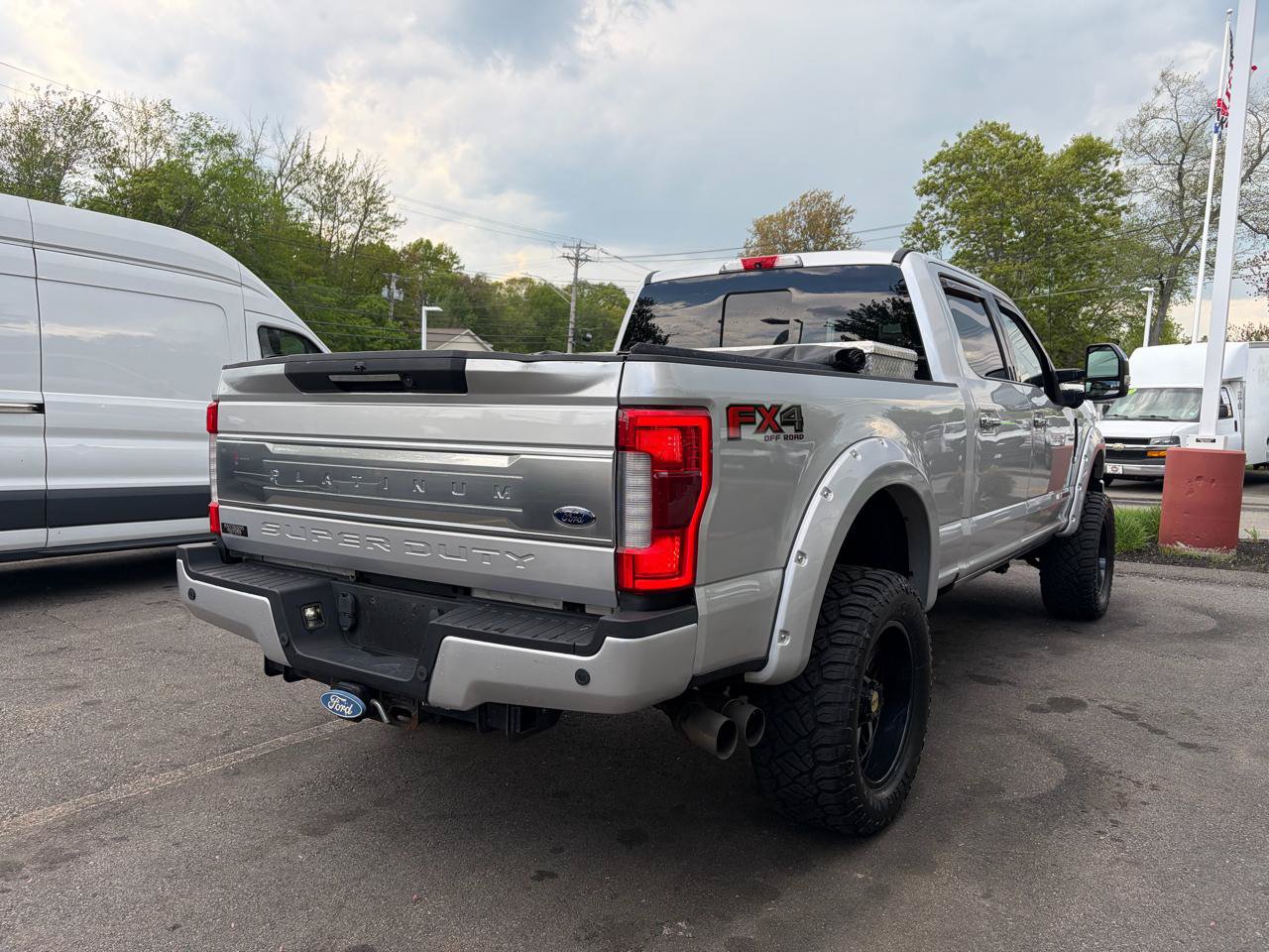 Used 2018 Ford F250 Platinum w/ Platinum Ultimate Package AWD/4WD image 8