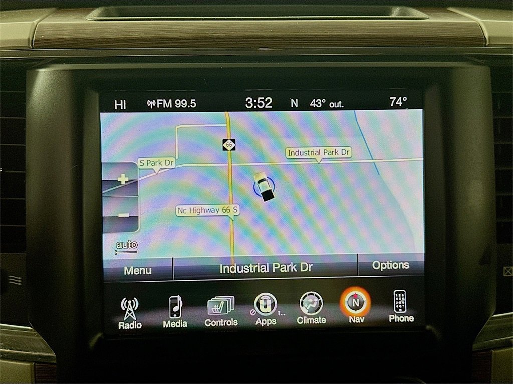 Used 2015 RAM 1500 Laramie image 19