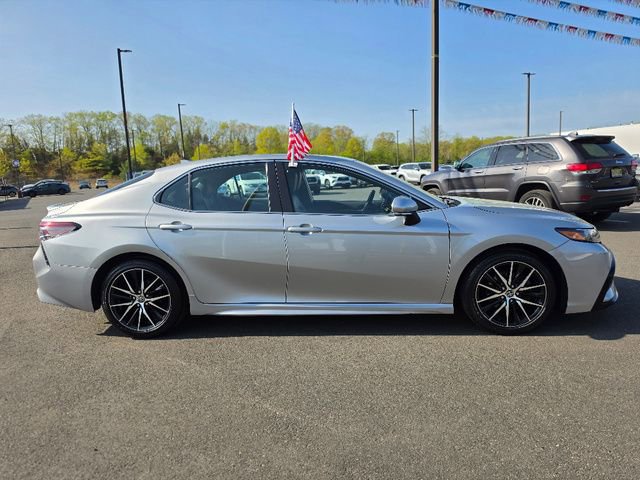 Used 2022 Toyota Camry SE w/ Audio Upgrade Package FWD image 8